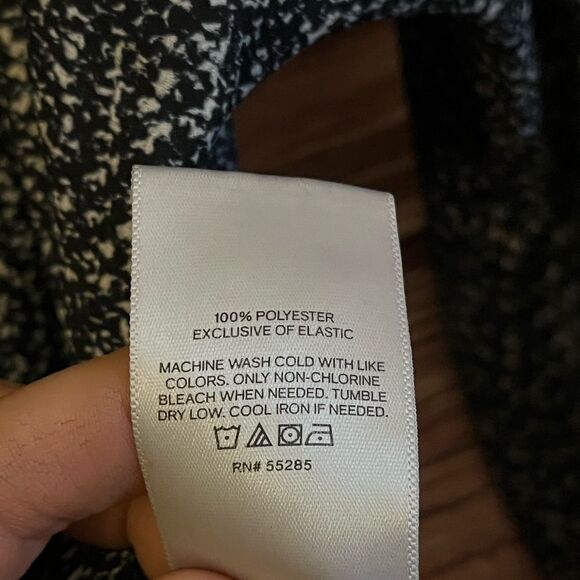 Express Blue Pebbled Long Sleeved Crop Top. Size Large - Picture 8 of 8